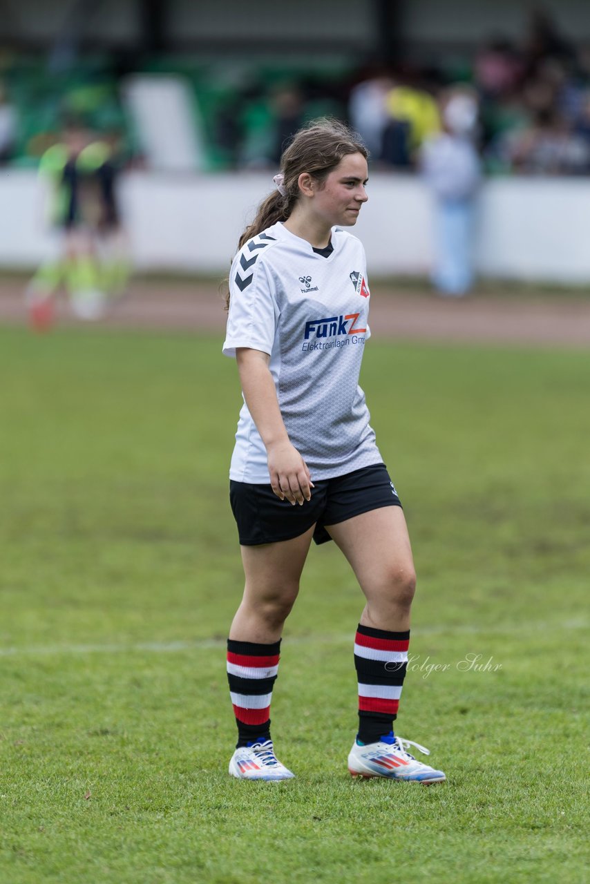 Bild 391 - Loewinnen Cup